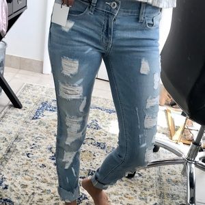 Sneak peek Jeans